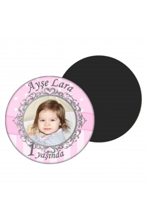 Prenses Temalı Yuvarlak Kişiye Özel Doğum Günü Magnet Hediye Prenses Temalı Yuvarlak Kişiye Özel Doğum Günü Magnet Hediye